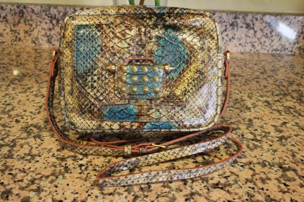 NWT RACHEL Rachel Roy EMBOSSED CAMERA BAG (PU3000